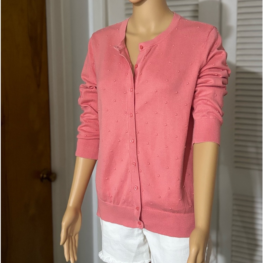 Loft button down light weight sweater with 3/4 length sleeves. Medium